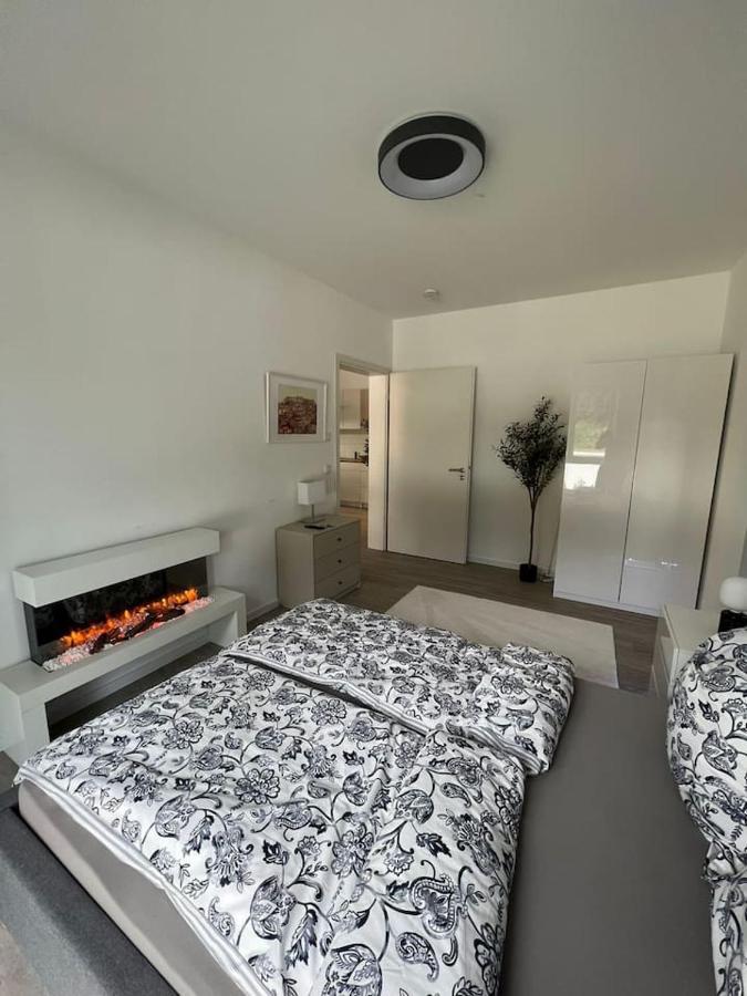 Luxurioeses Apartment,Neubau, 4 Personen, Parkplatz, Griechischer Stil Бохум Екстер'єр фото